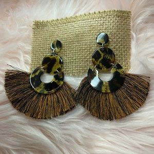Cute leopard tasseled earrings